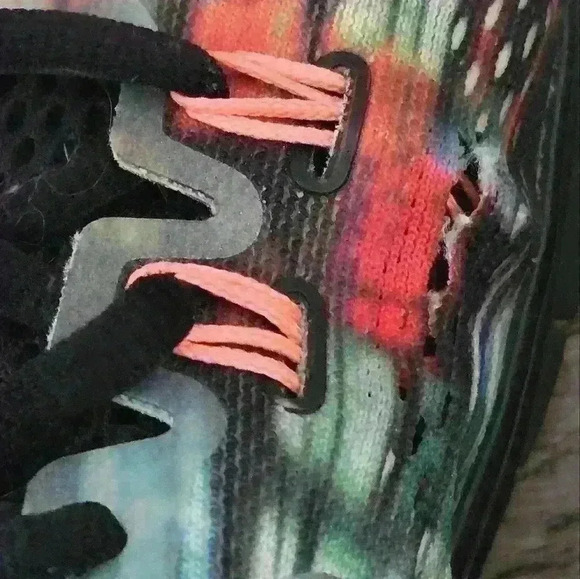 Nike Multicolor Women's Sneakers - Picture 12 of 14